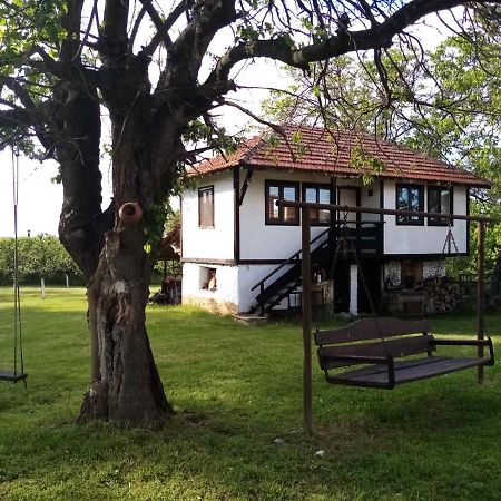 Вилно Селище Дядовите Къщи Goljama Bresztnica Kültér fotó