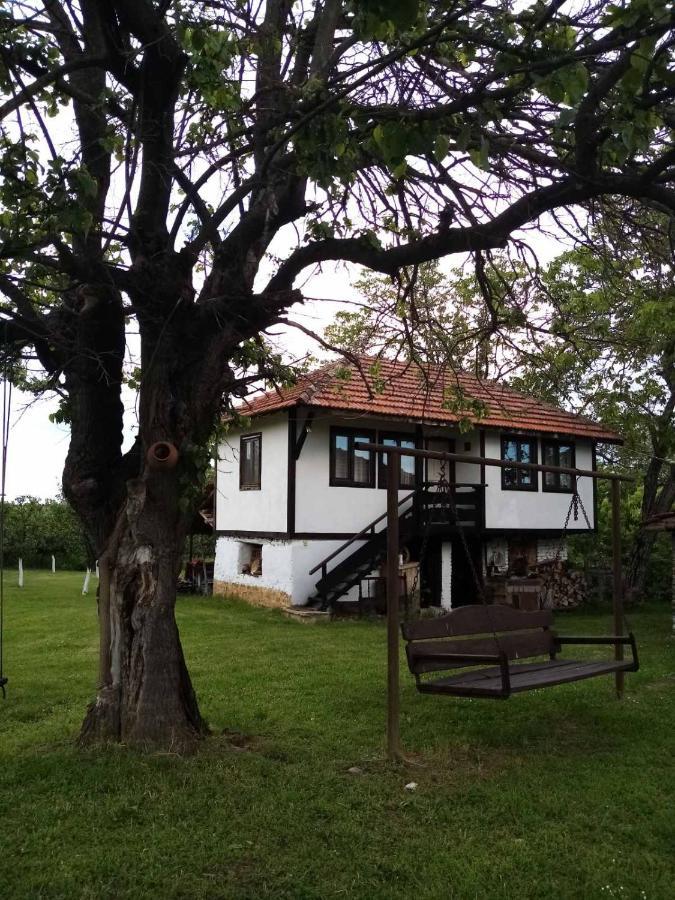 Вилно Селище Дядовите Къщи Goljama Bresztnica Kültér fotó